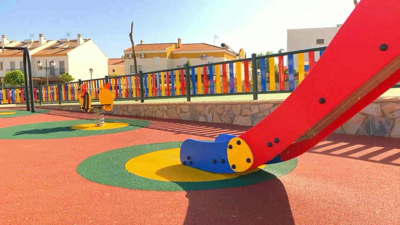 Parques infantiles en San Bartolomé de la Torer